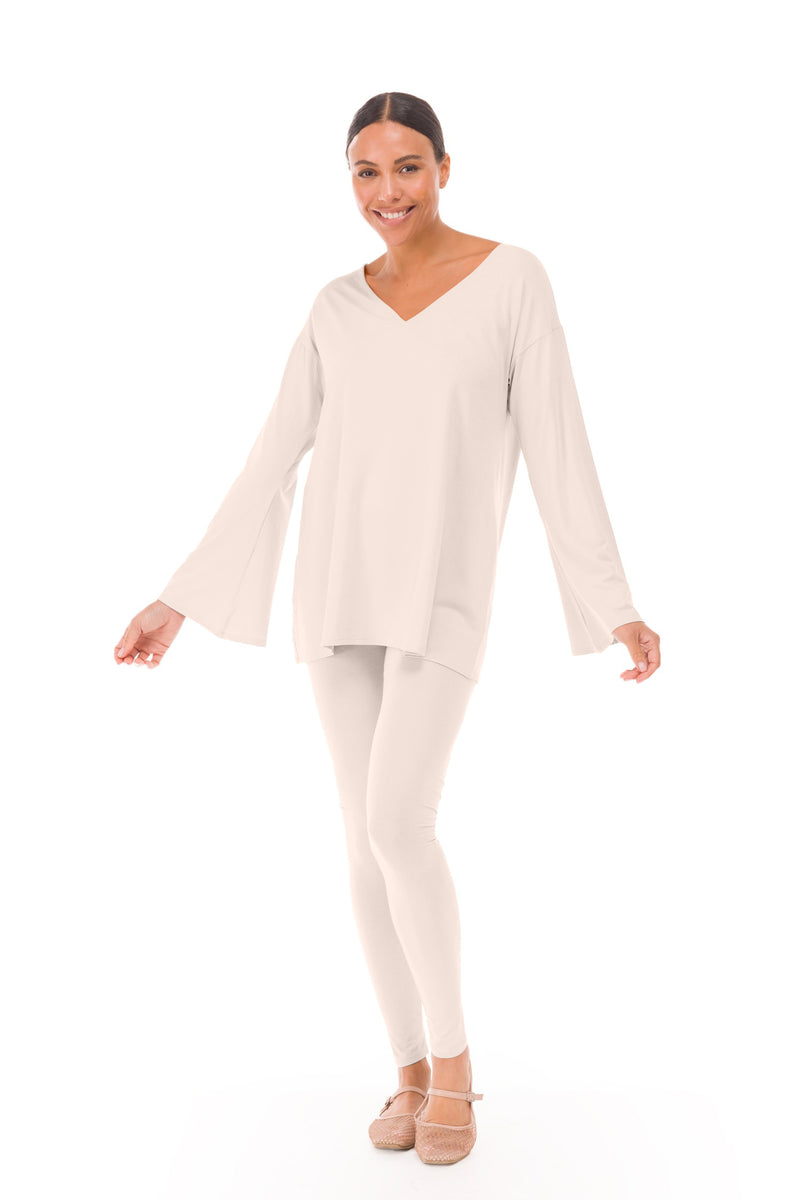 BAMBOO FLUTED V-NECK TOP ECRU