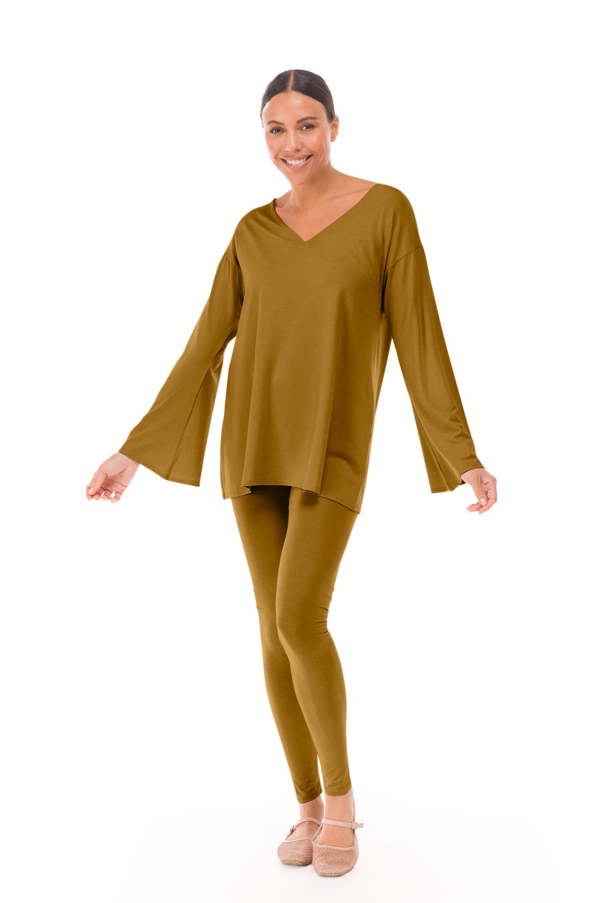 BAMBOO FLUTED V-NECK TOP PISTACHIO