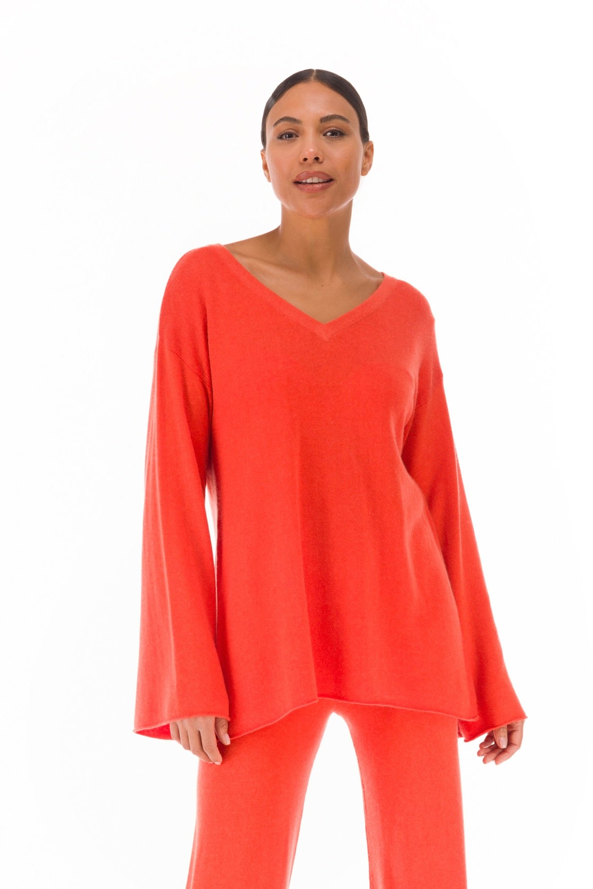100% CASHMERE FLUTED V-NECK JUMPER ORANGE