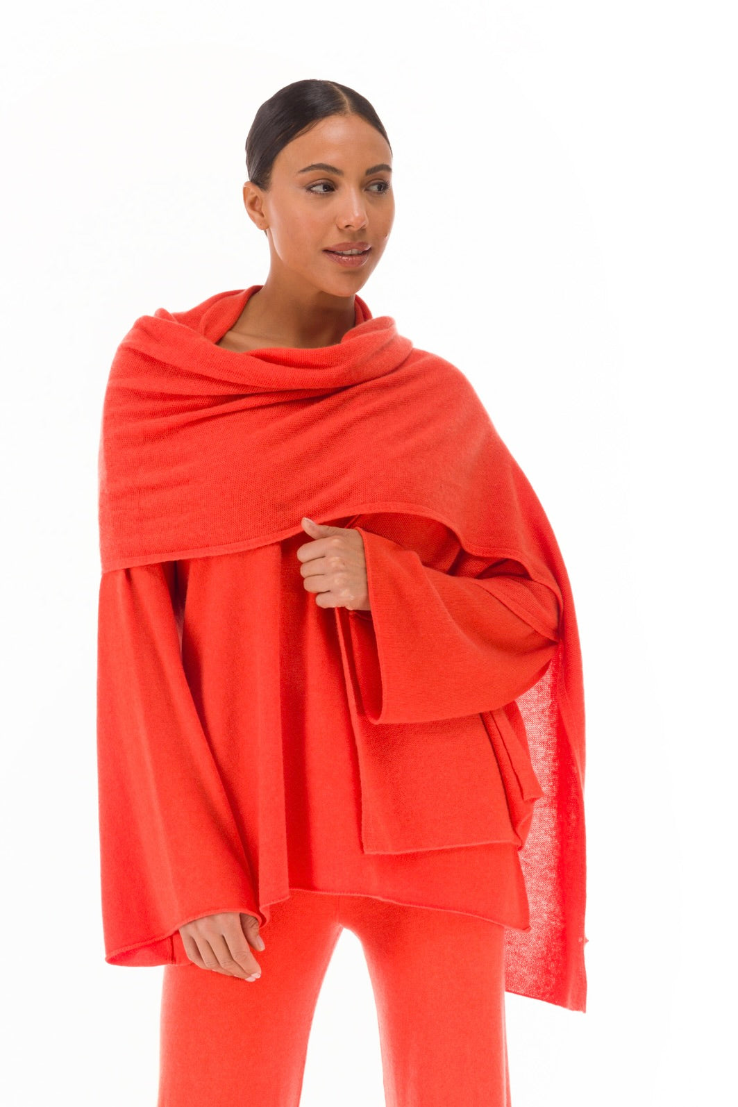 100% CASHMERE FLUTED V-NECK JUMPER ORANGE