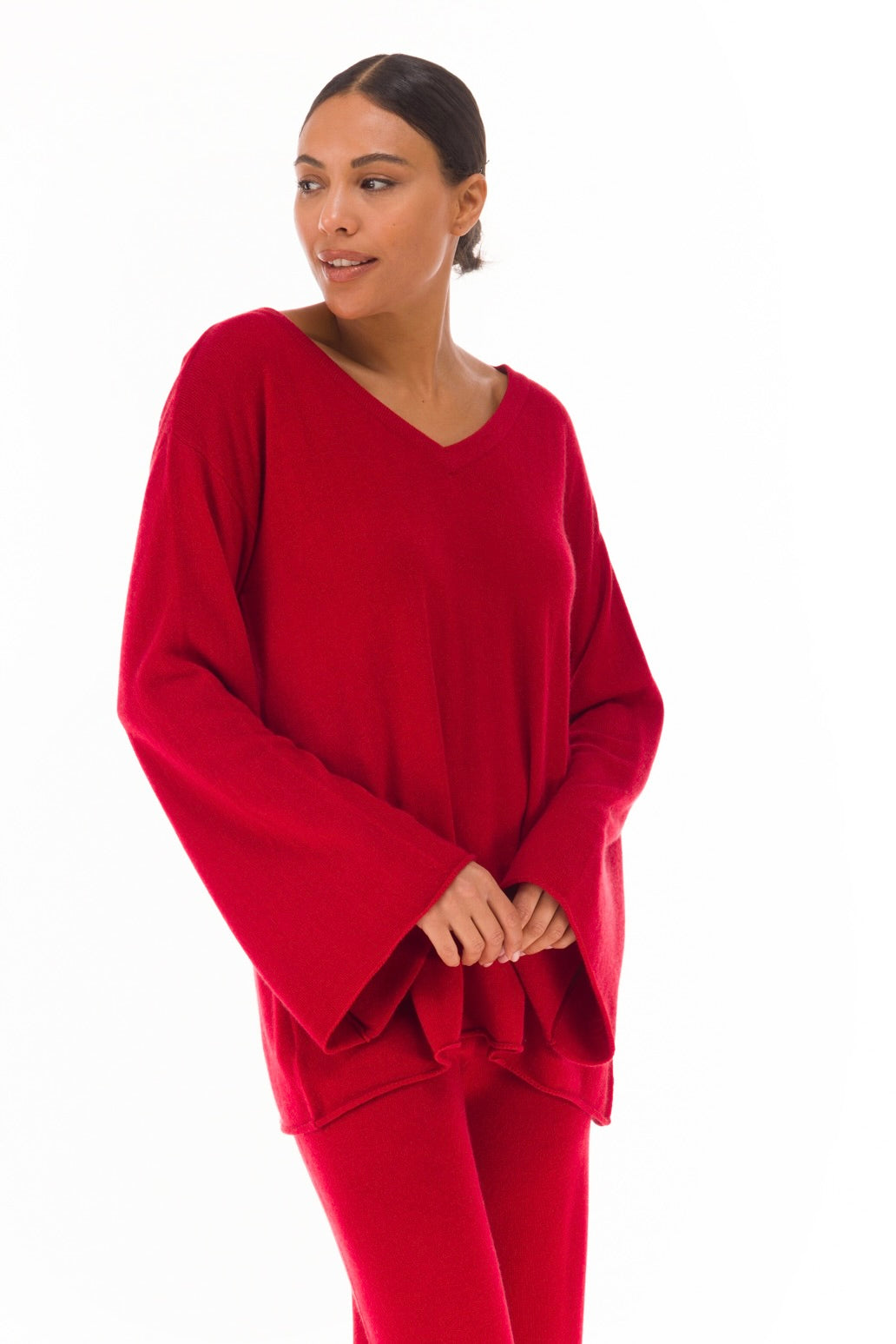 100% CASHMERE FLUTED V-NECK JUMPER CLARET