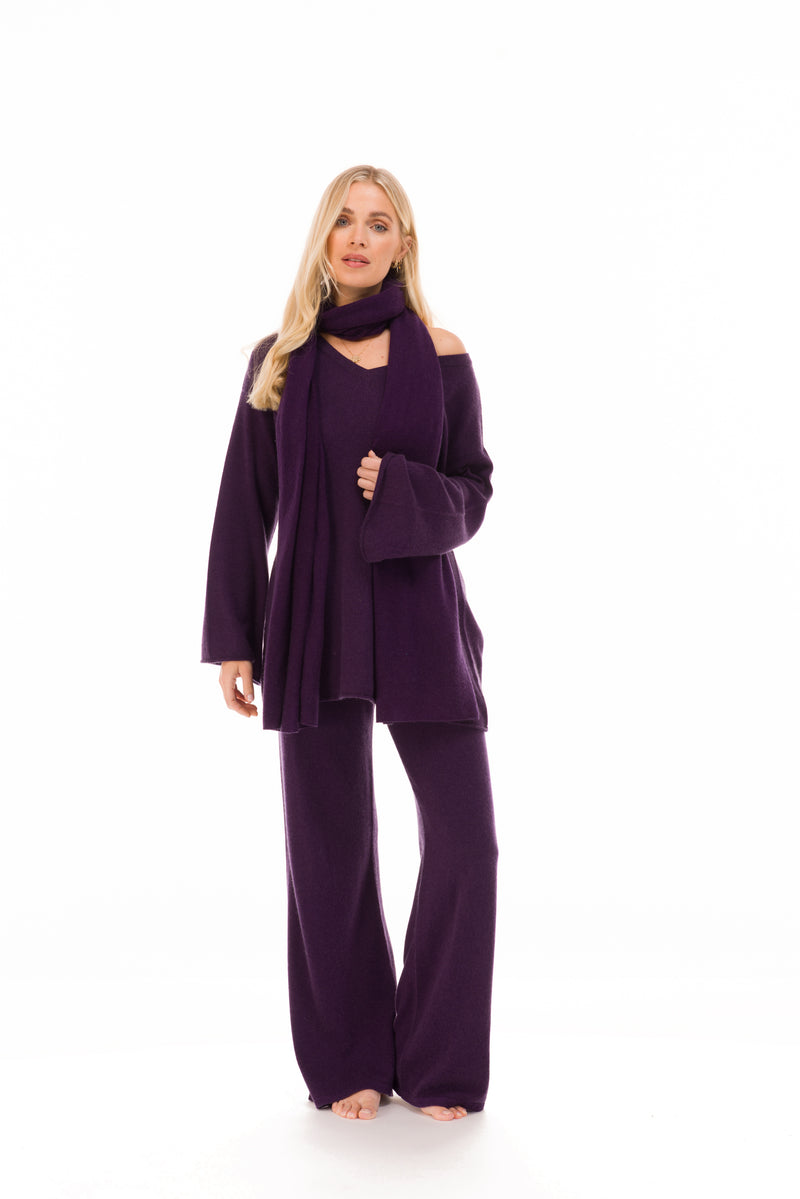 100% CASHMERE FLUTED V-NECK JUMPER AUBERGINE