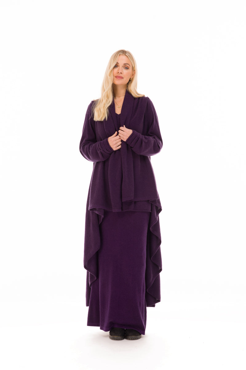 100% CASHMERE FLUTED V-NECK JUMPER AUBERGINE
