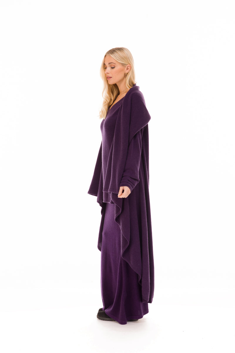100% CASHMERE FLUTED V-NECK JUMPER AUBERGINE