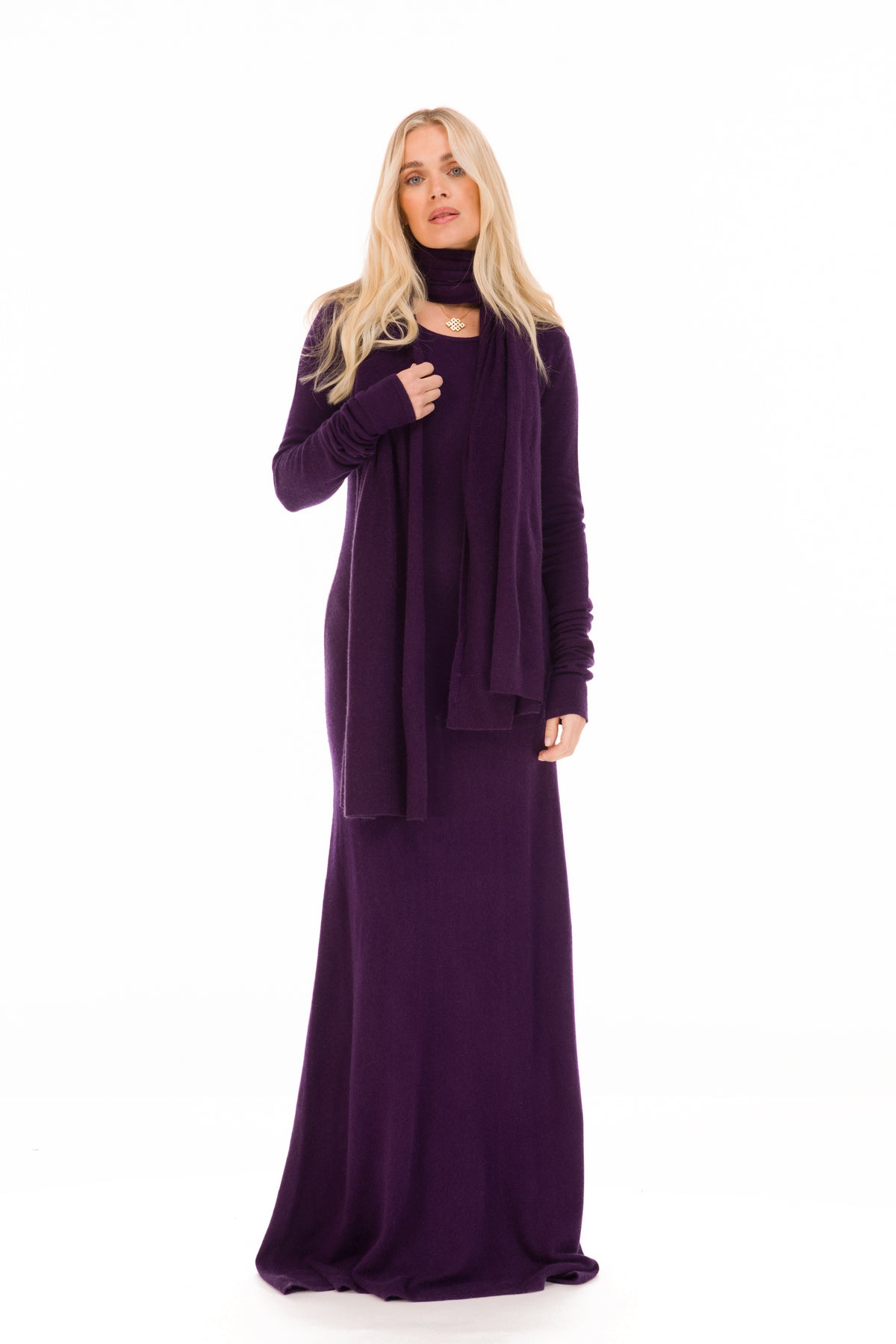 100% CASHMERE MAXI FITTED DRESS AUBERGINE