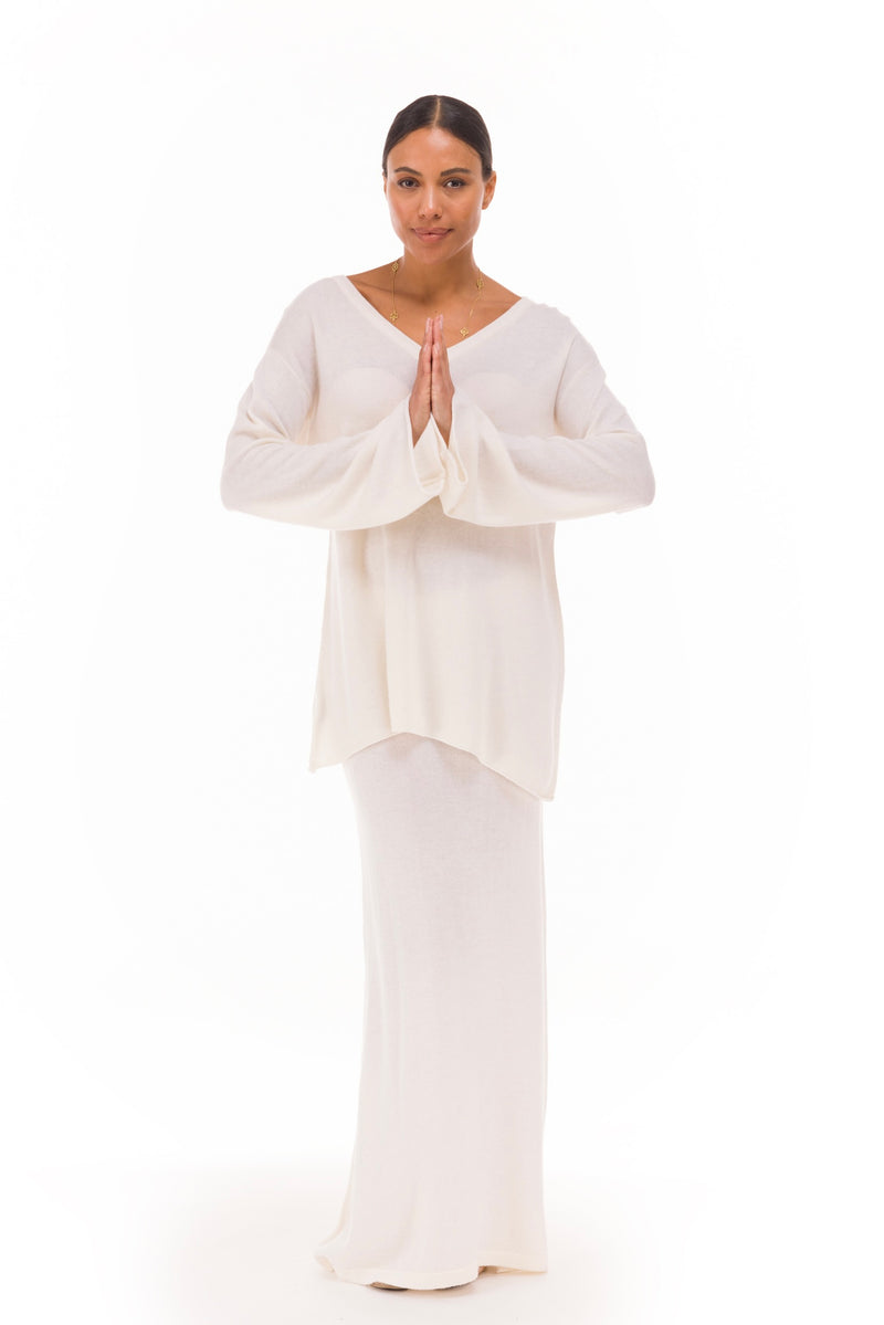 100% CASHMERE FLUTED V-NECK JUMPER WINTER WHITE