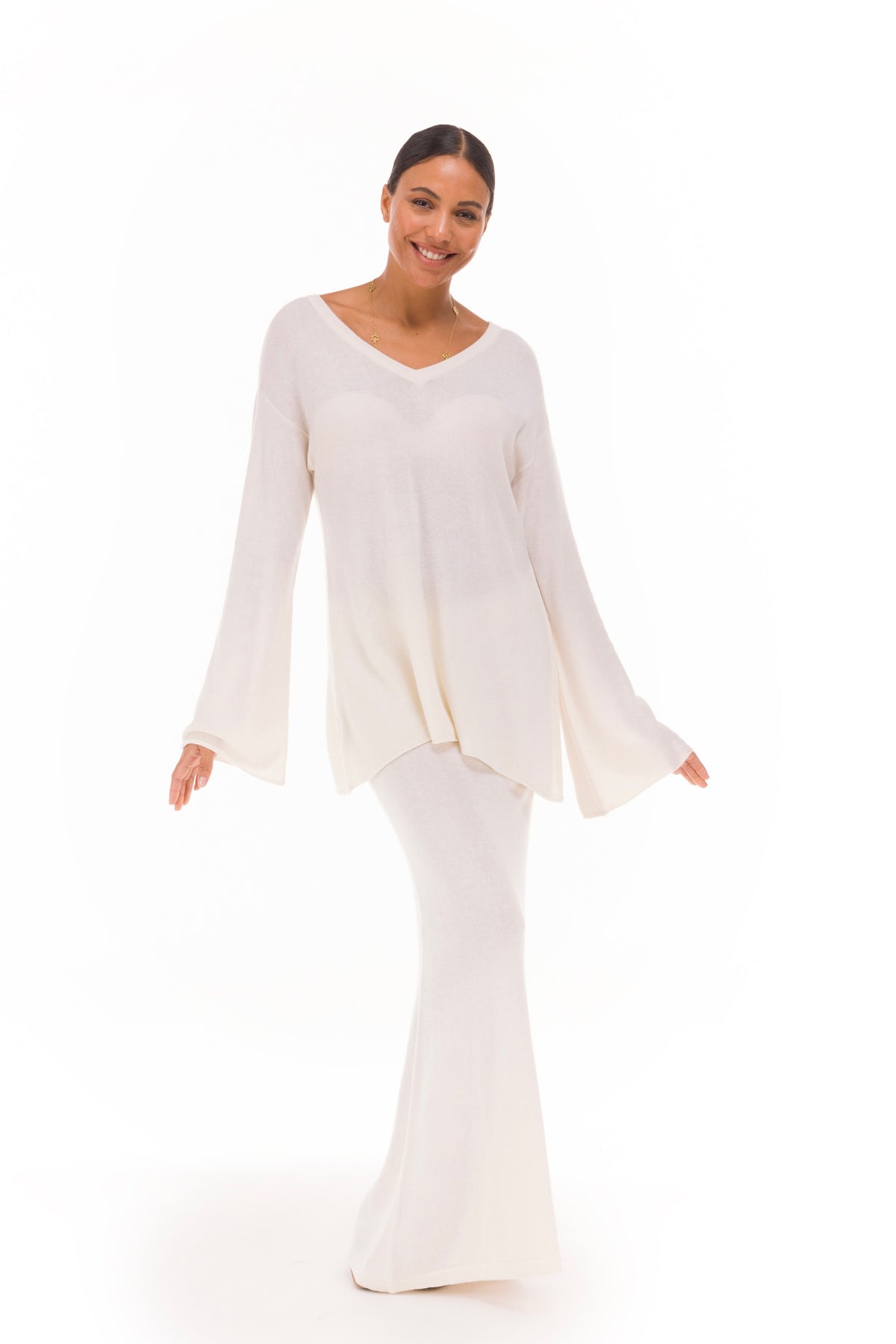 100% CASHMERE FLUTED V-NECK JUMPER WINTER WHITE