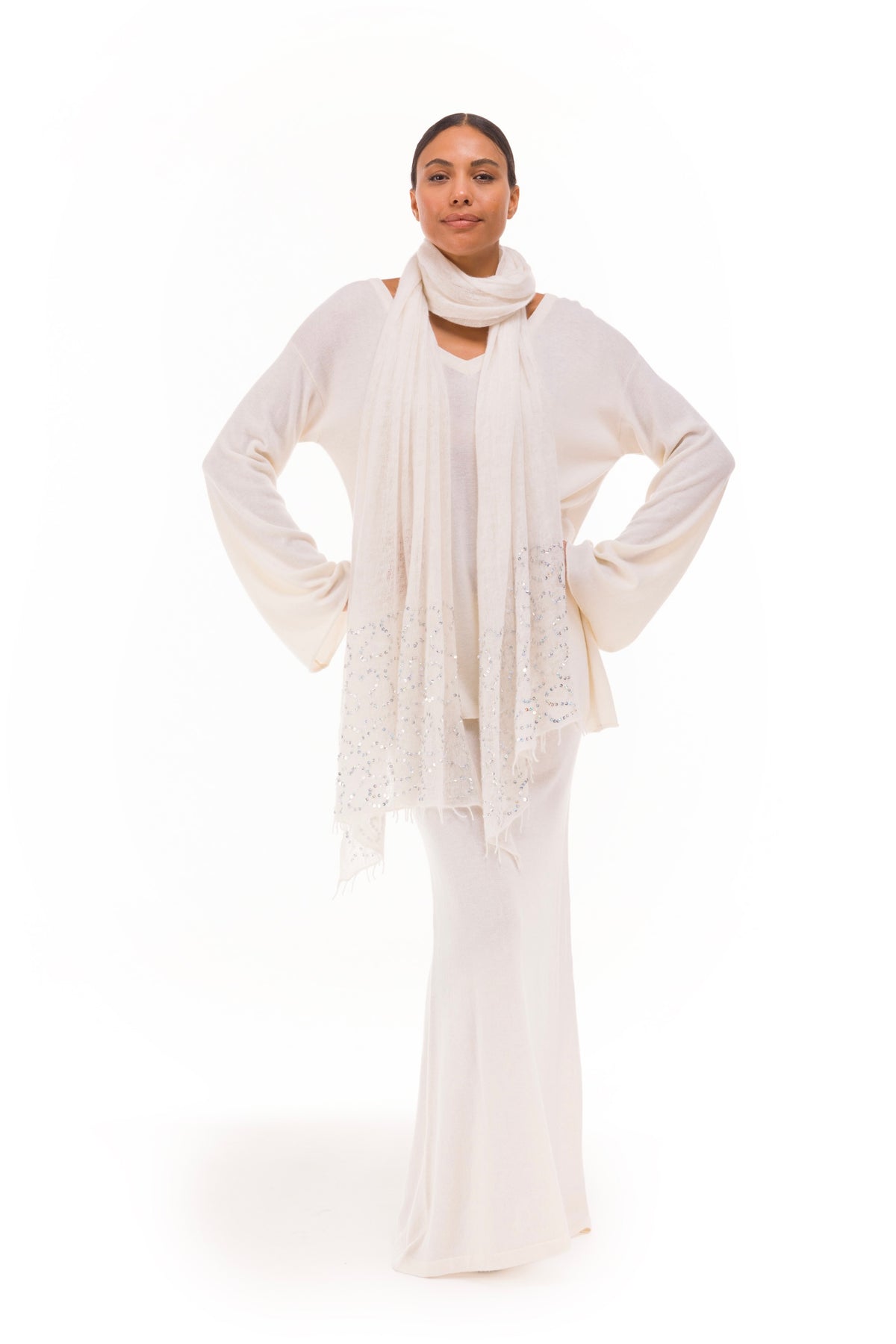 100% CASHMERE FLUTED V-NECK JUMPER WINTER WHITE