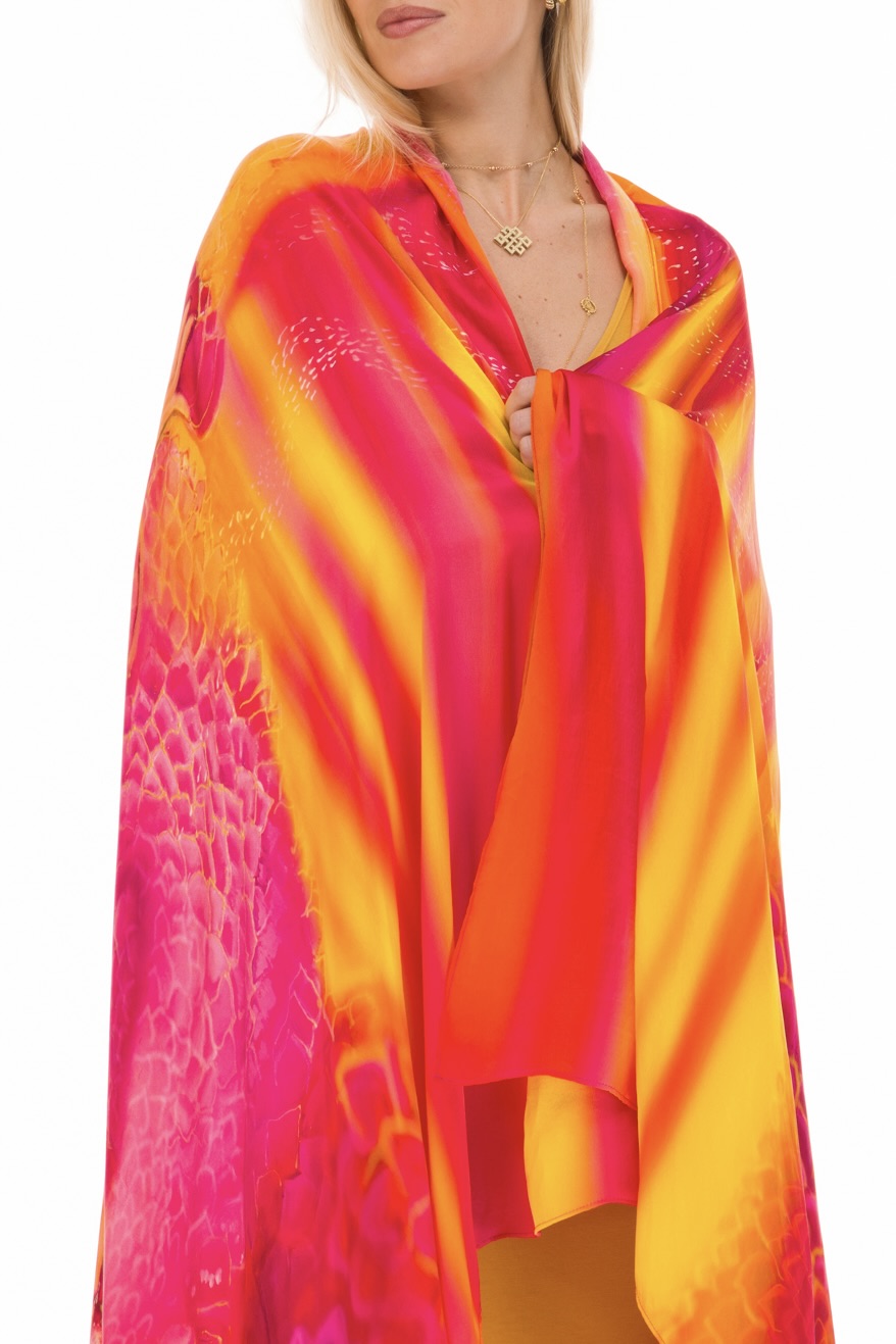 LAKSHMI SILK SHAWL – THE RADIANCE OF DIVINE ABUNDANCE