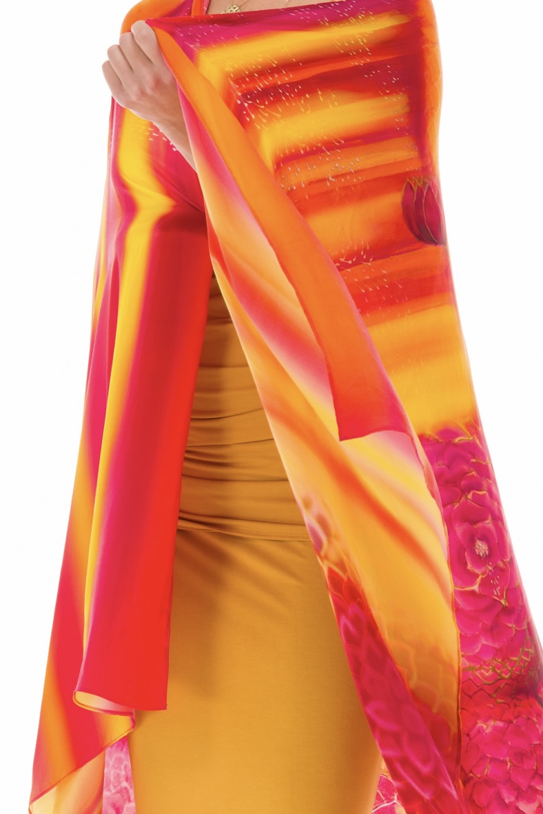 LAKSHMI SILK SHAWL – THE RADIANCE OF DIVINE ABUNDANCE