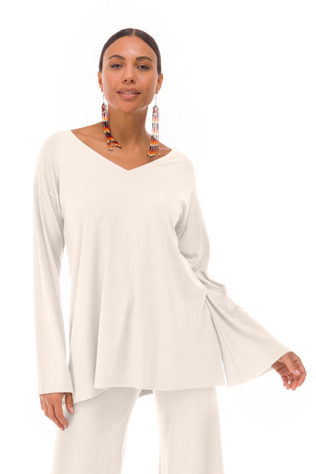 BAMBOO FLUTED V-NECK TOP ECRU
