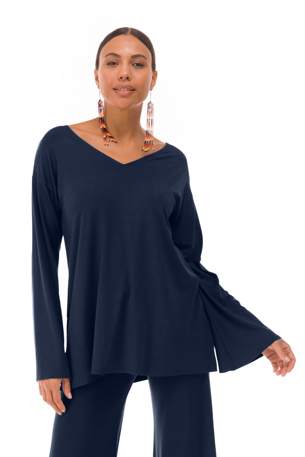 BAMBOO FLUTED V-NECK TOP NAVY