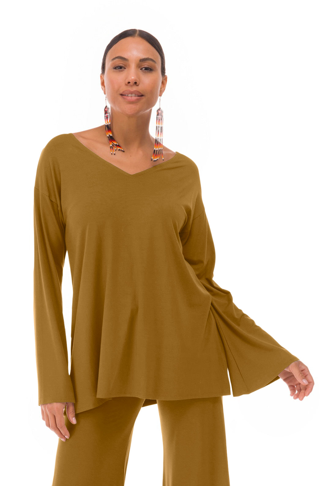 BAMBOO FLUTED V-NECK TOP PISTACHIO