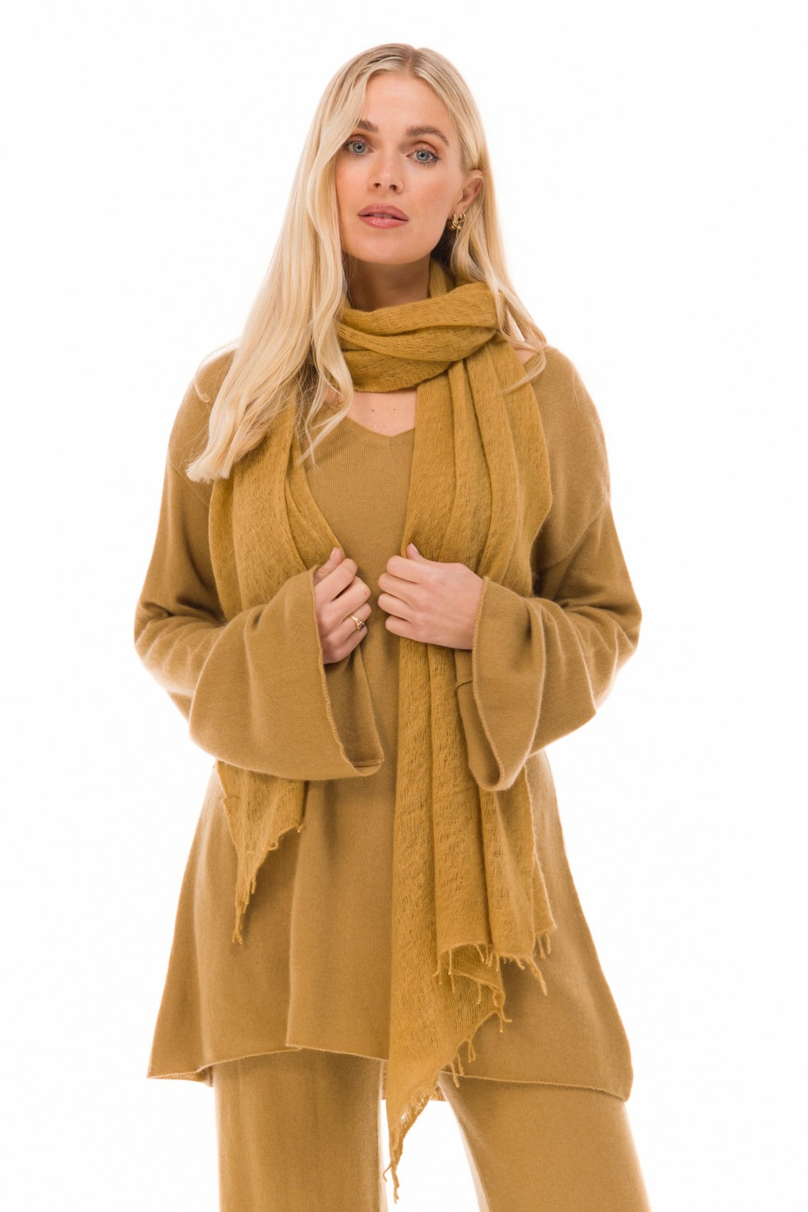100% CASHMERE FLUTED V-NECK JUMPER PISTACHIO