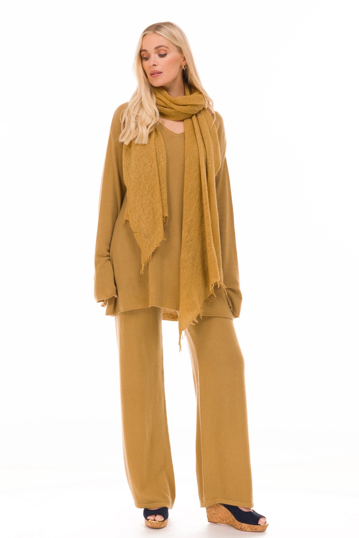 100% CASHMERE FLUTED V-NECK JUMPER PISTACHIO