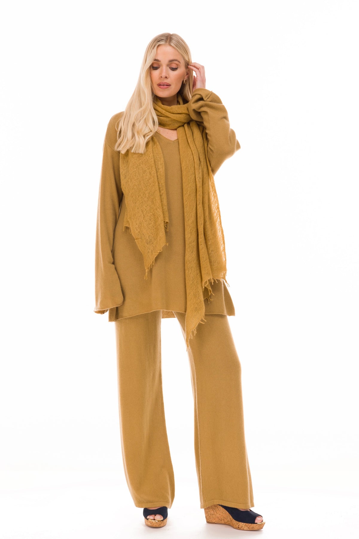 100% CASHMERE FLUTED V-NECK JUMPER PISTACHIO