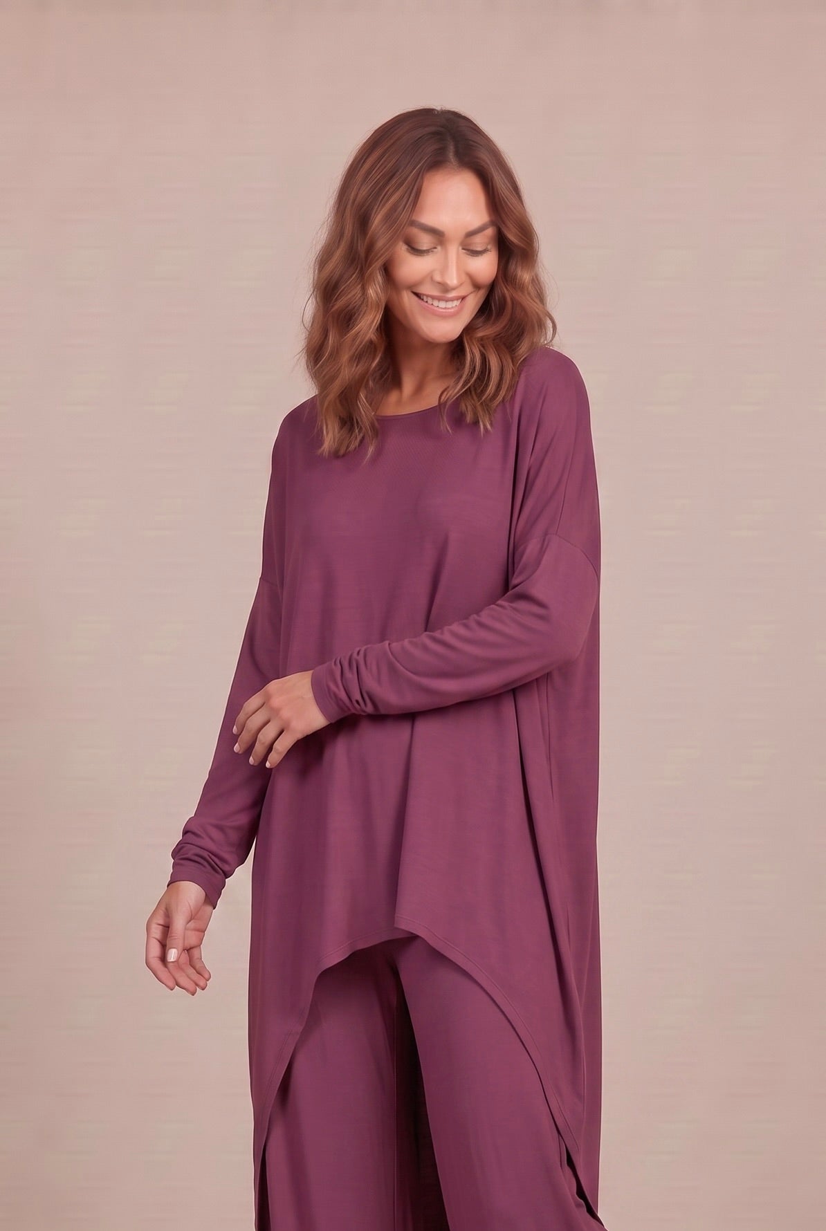 NEW BAMBOO SLOUCHY TOP BERRY