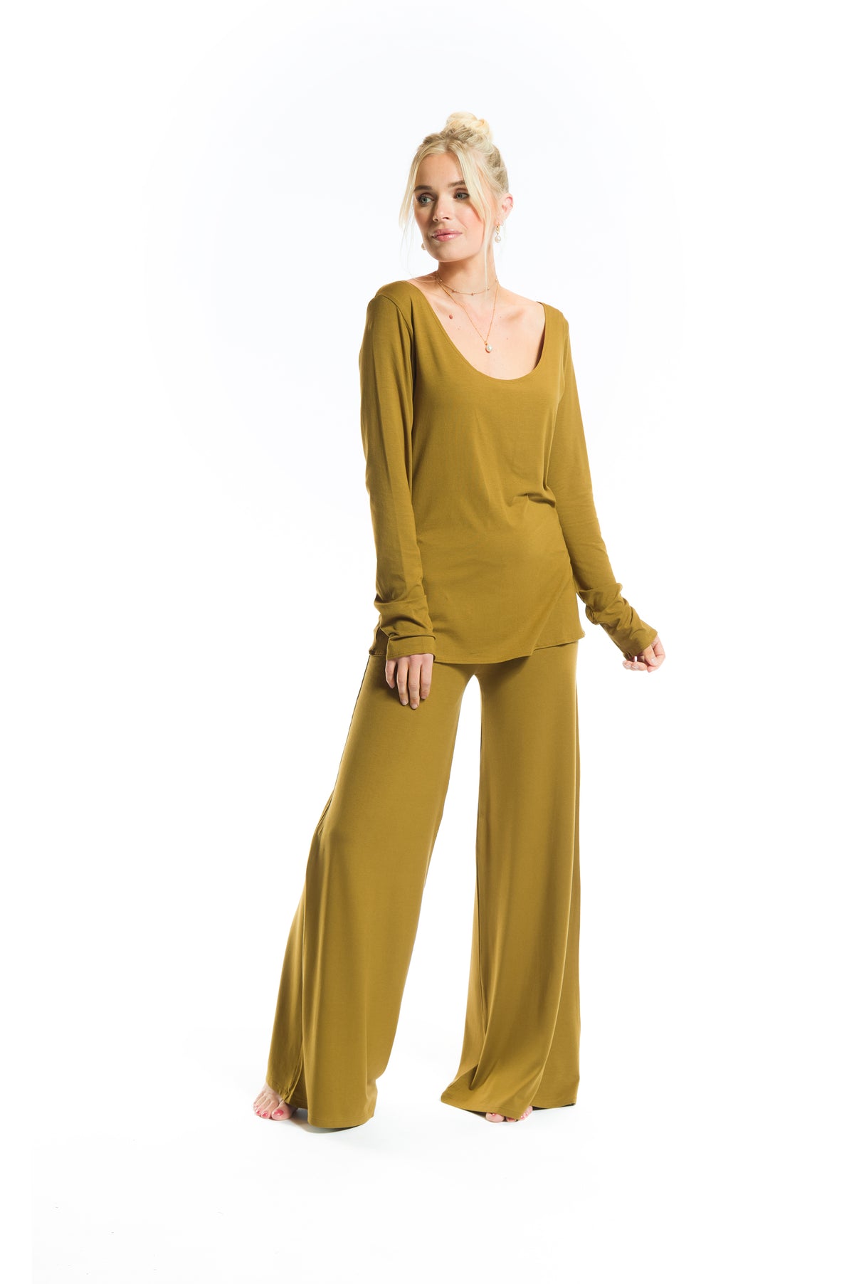 BAMBOO LONG SLEEVE TOP PISTACHIO