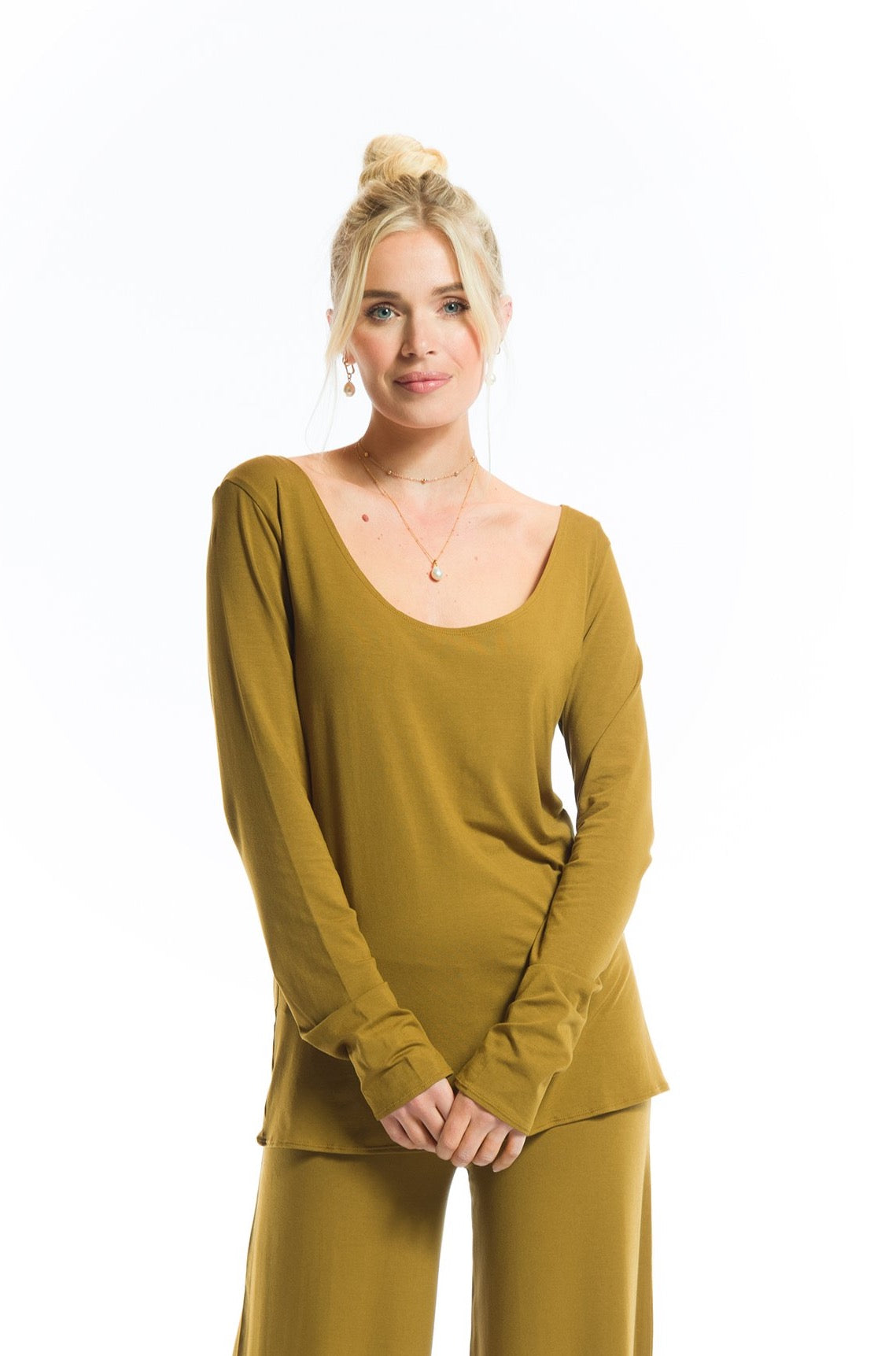 BAMBOO LONG SLEEVE TOP PISTACHIO