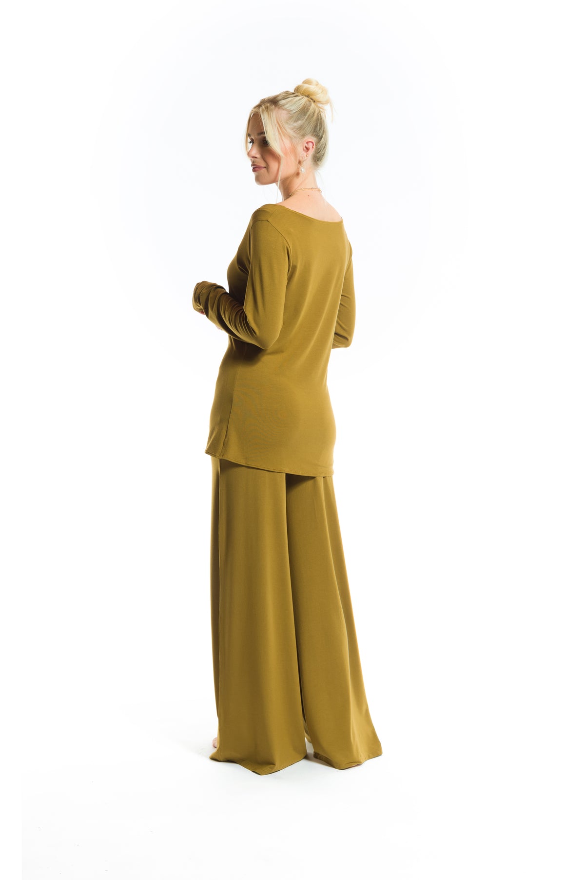 BAMBOO LONG SLEEVE TOP PISTACHIO