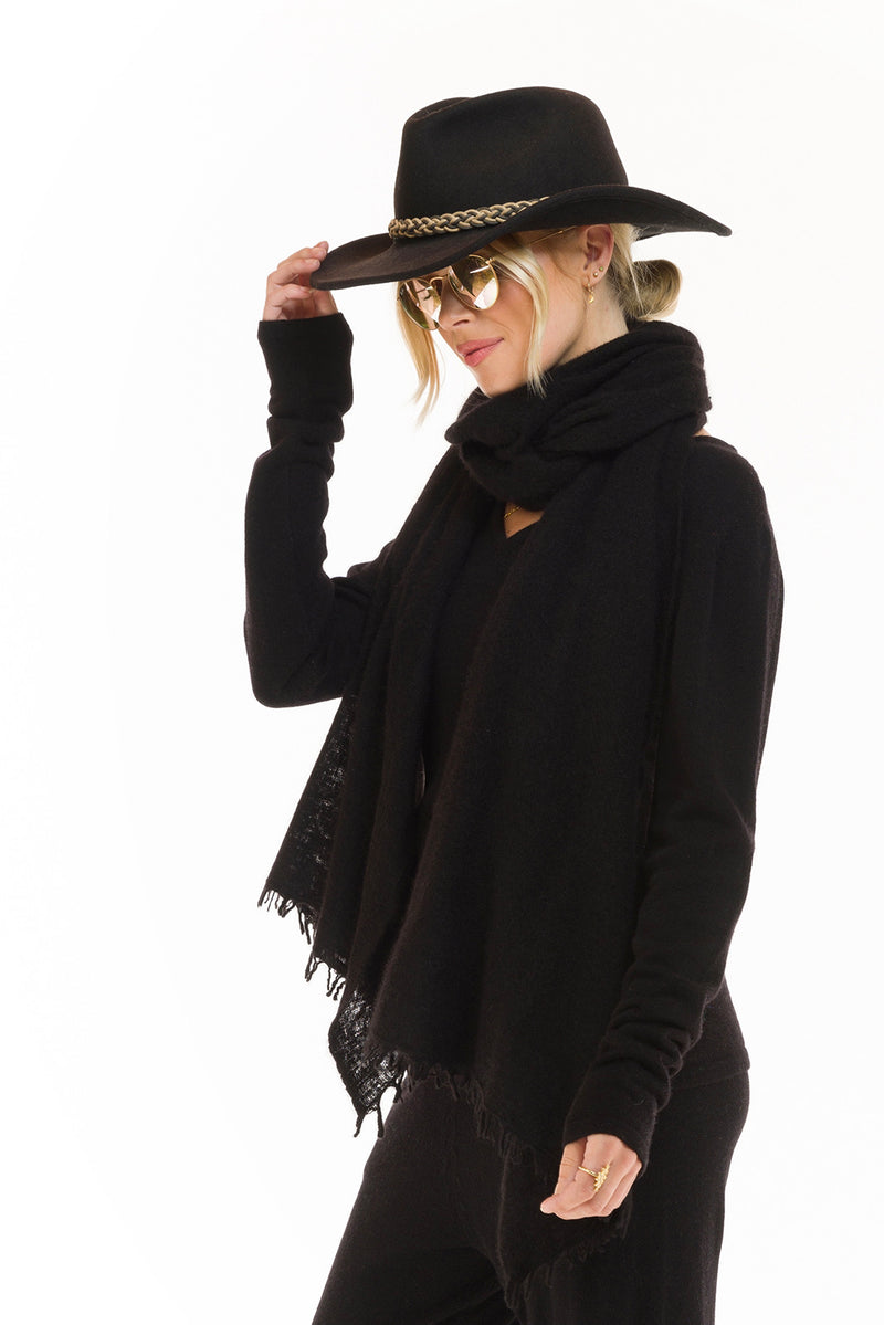 100% CASHMERE V-NECK TOP BLACK
