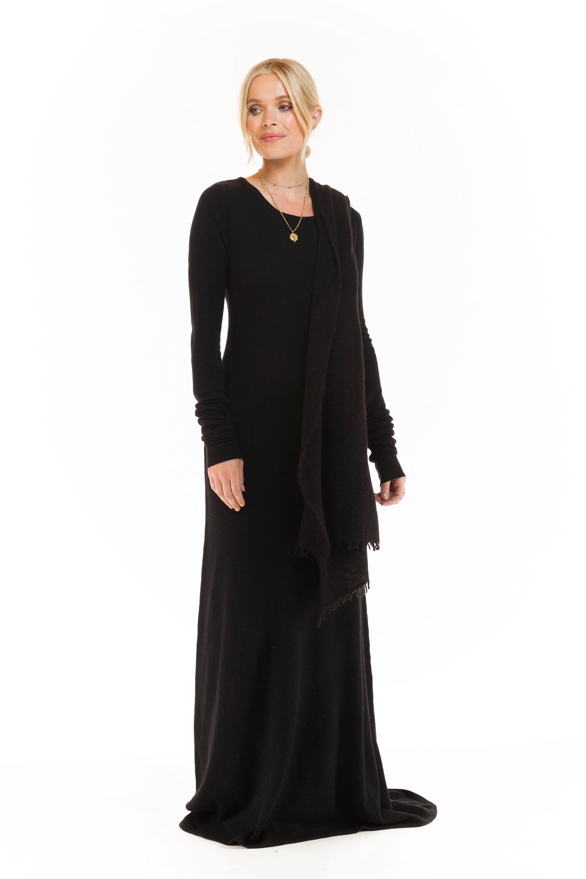 100% CASHMERE MAXI FITTED DRESS BLACK