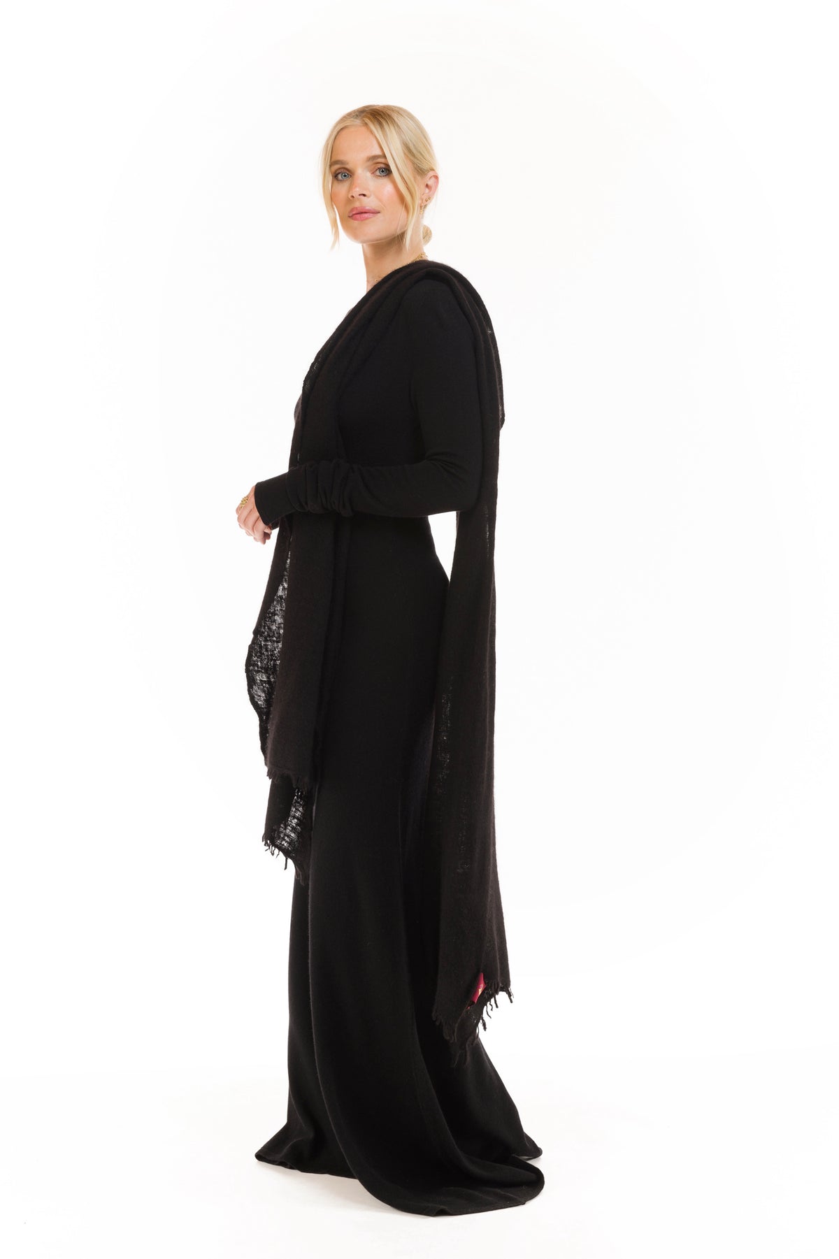100% CASHMERE MAXI FITTED DRESS BLACK