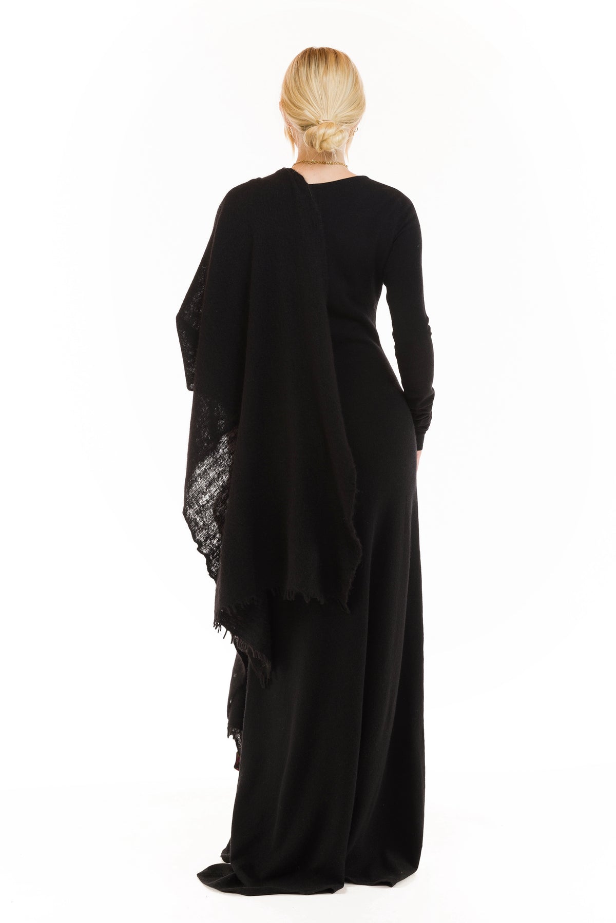 100% CASHMERE MAXI FITTED DRESS BLACK