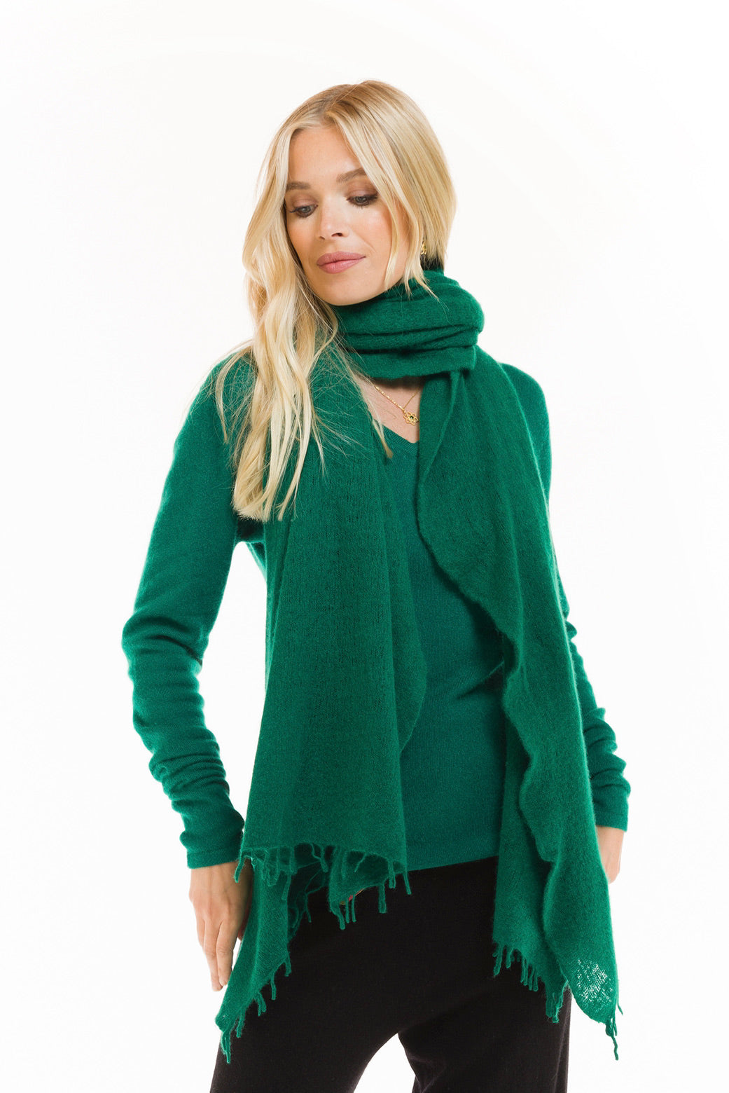 100% CASHMERE V-NECK TOP EMERALD GREEN