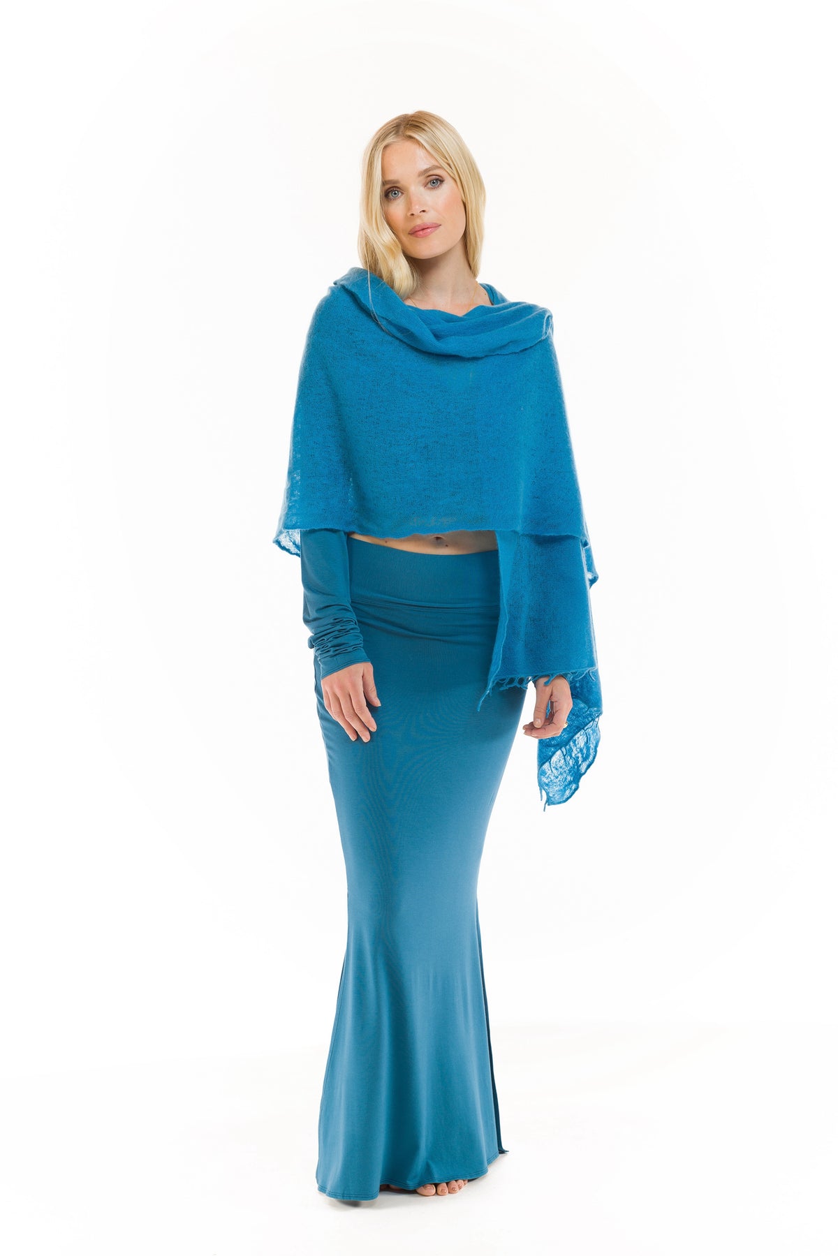 100% CASHMERE FELTED SCARF SKY BLUE