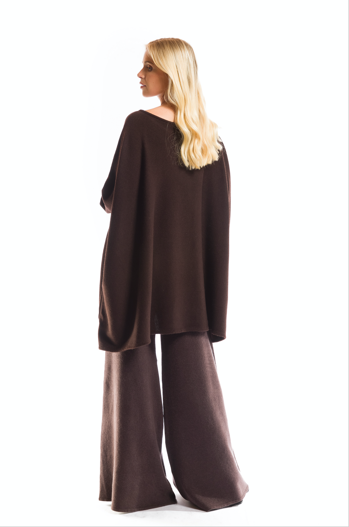 100% 4 PLY CASHMERE SNUGGLE BOX JUMPER BROWN